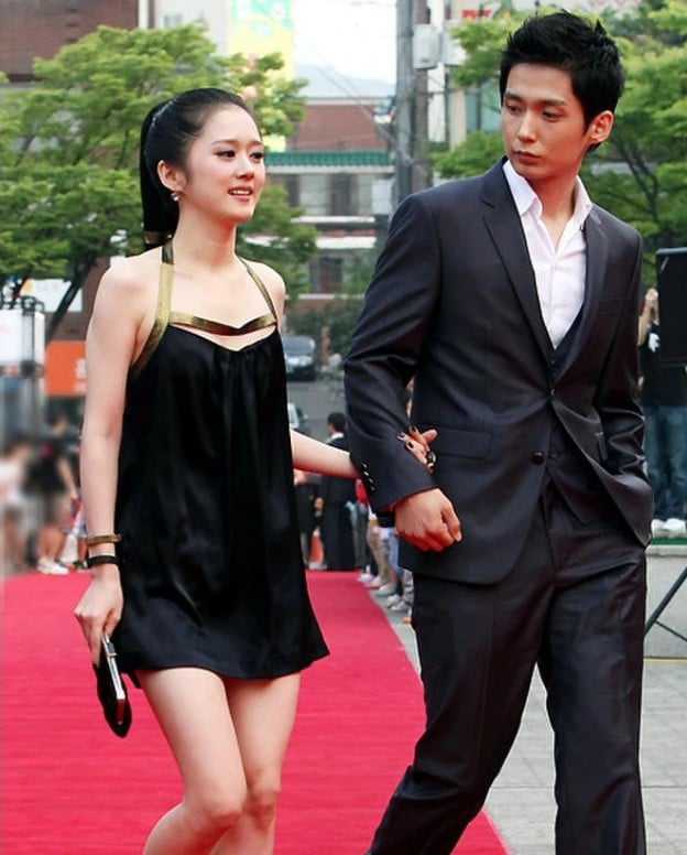 Jang Nara និង បងប្រុស