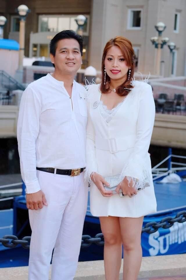 &nbsp;លោក ហង្ស ឈា ជាមួយភរិយា