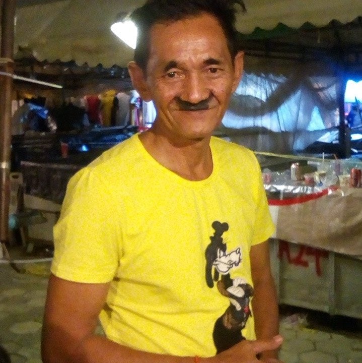 &nbsp; &nbsp;នាយ&nbsp;ចេក