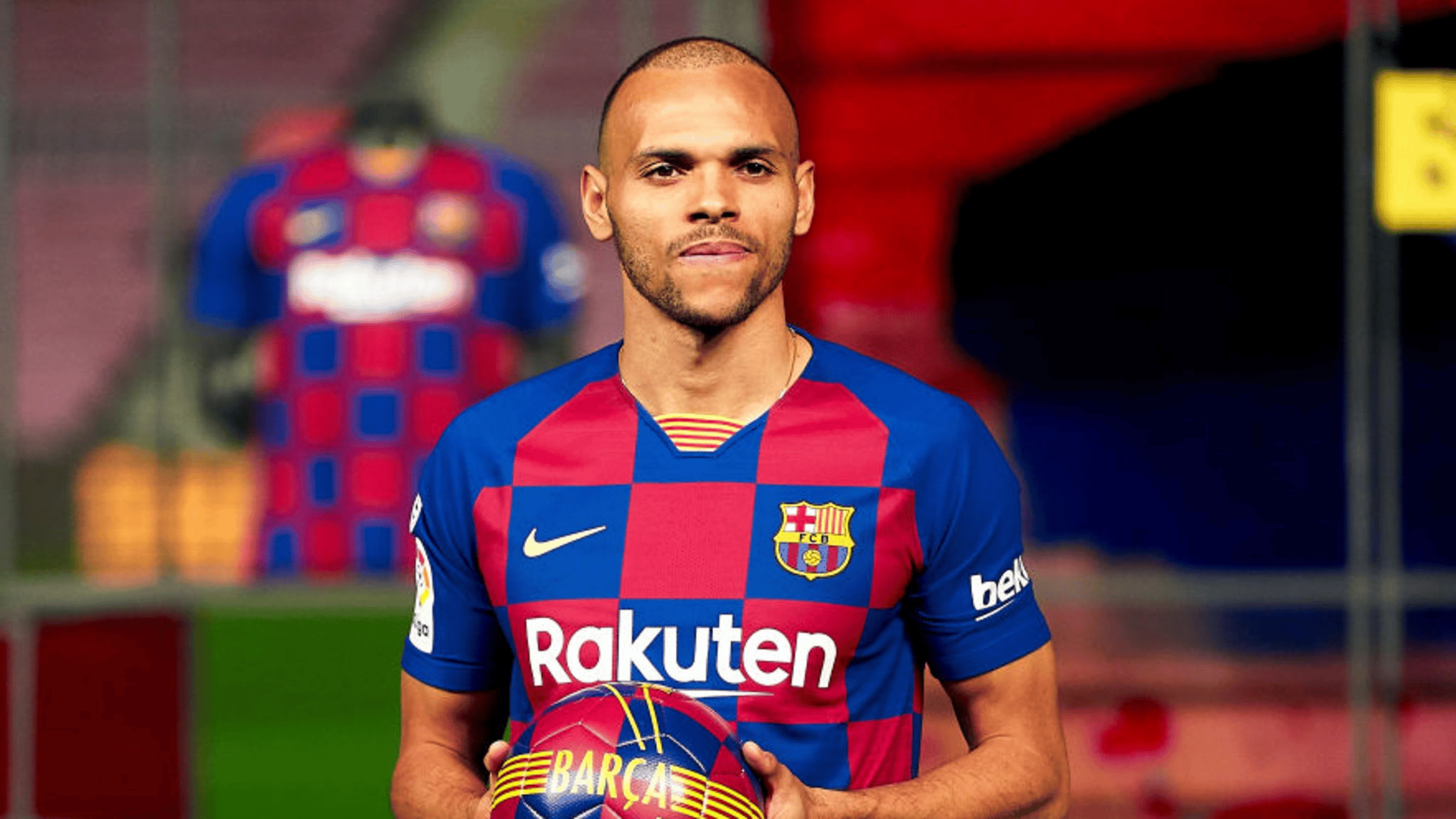 កីឡាករ Martin Braithwaite