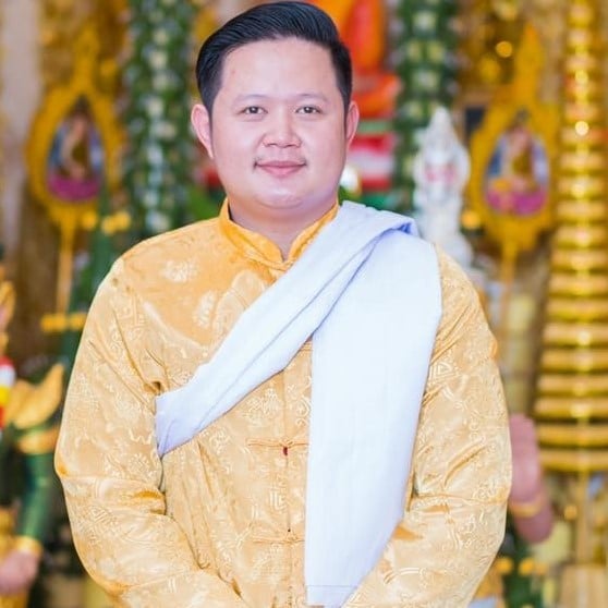 លោកគ្រូមហាជុំ