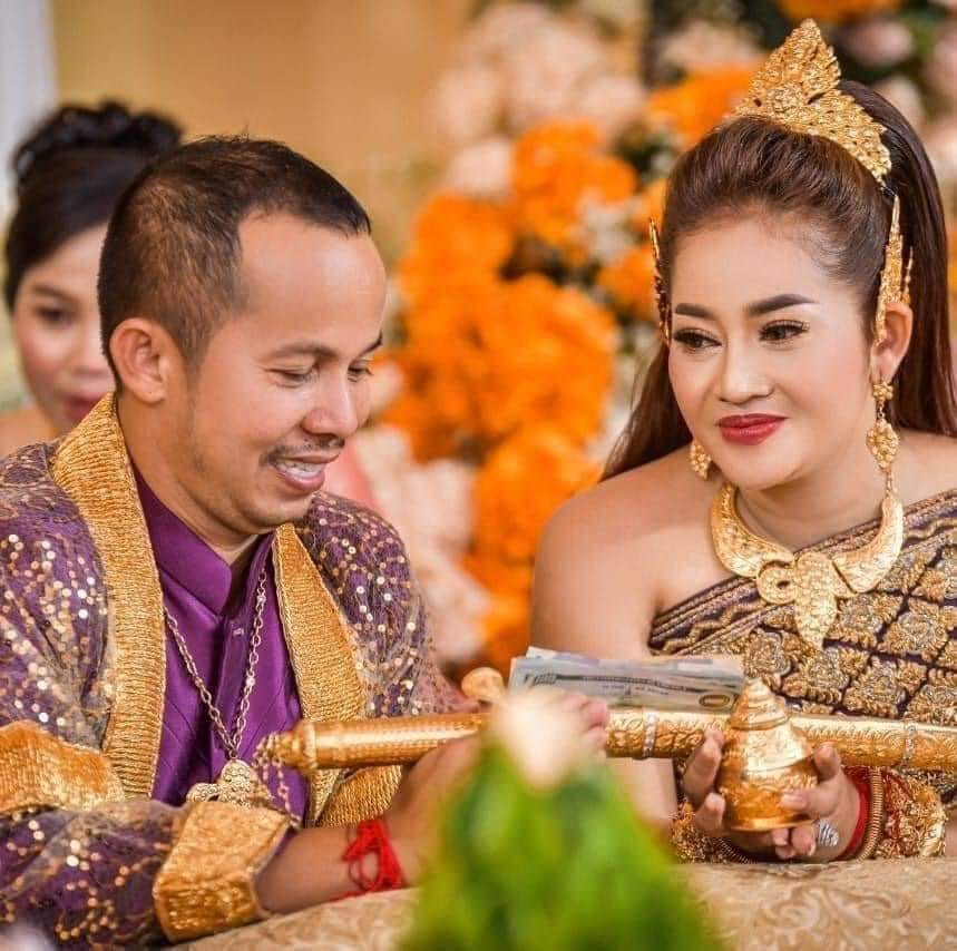 ខ្ញុង និងនាយកៃដ