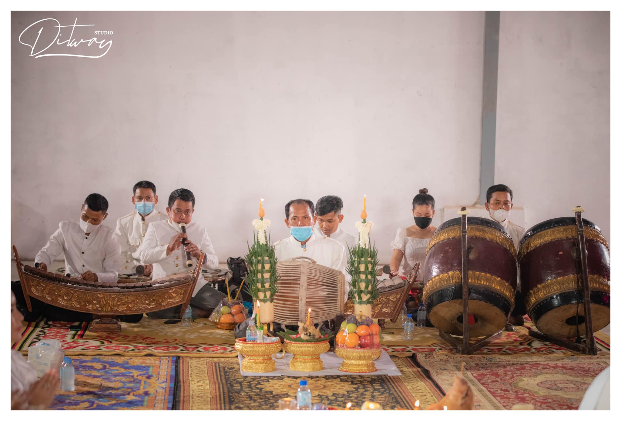 ពិធីគ្រងពាលី និង សំពះគ្រូ ក្នុងបទ វីរនារី