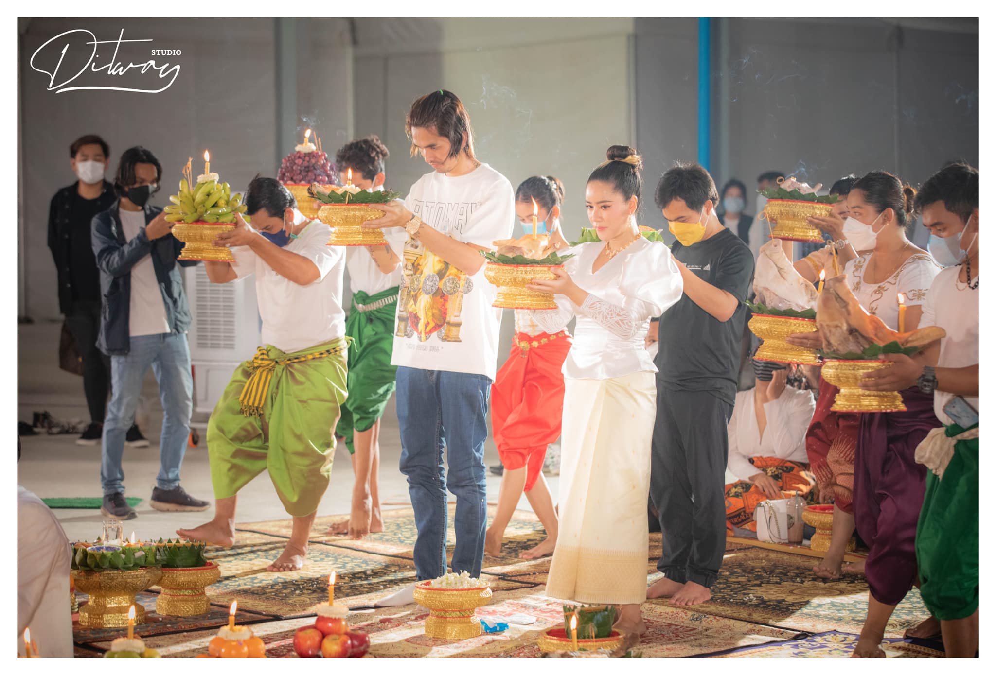 ពិធីគ្រងពាលី និង សំពះគ្រូ ក្នុងបទ វីរនារី