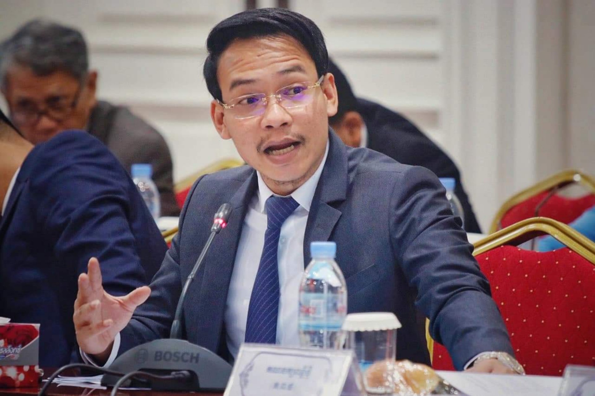 លោកWilliam Gaung