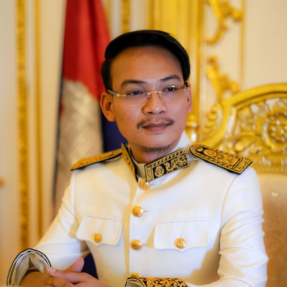 លោកWilliam Gaung