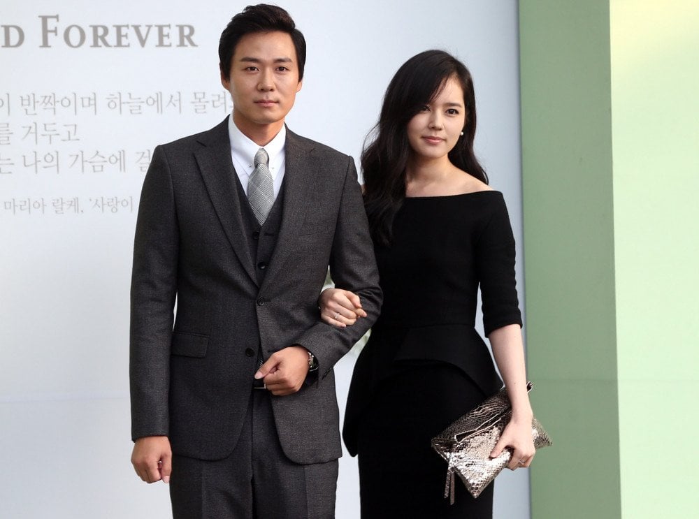 &nbsp;Yeon Jung Hoon និង Han Ga In