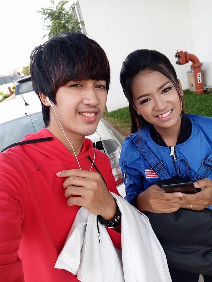 ប្រាក់សុគន្ធ និងប្អូនស្រី