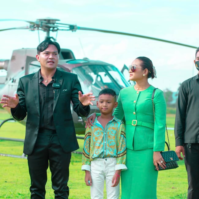 ខេមរៈ សិរីមន្ត និងគ្រួសារ