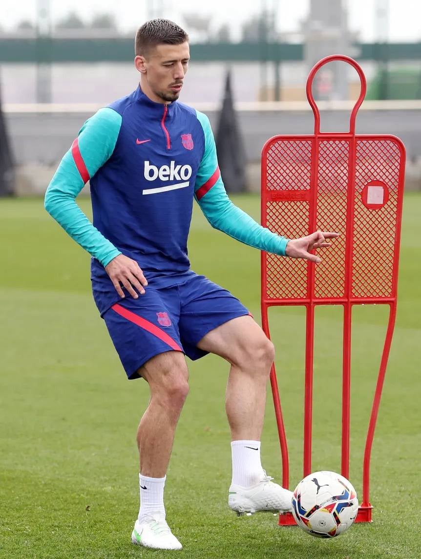 &nbsp; ខ្សែការពារ&nbsp;Clement Lenglet