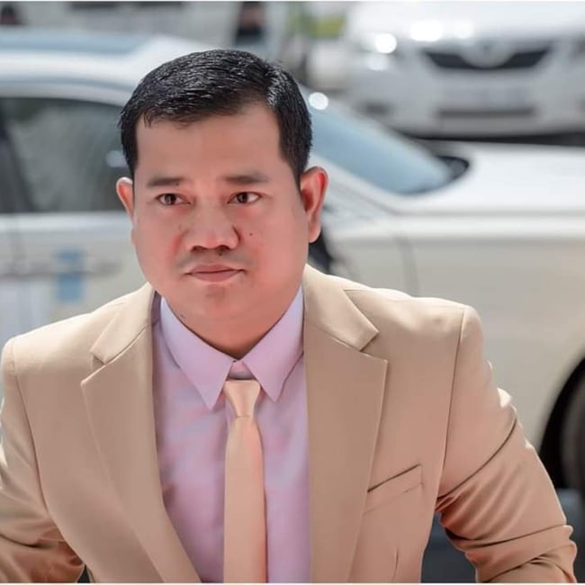 ពូម៉ៅ