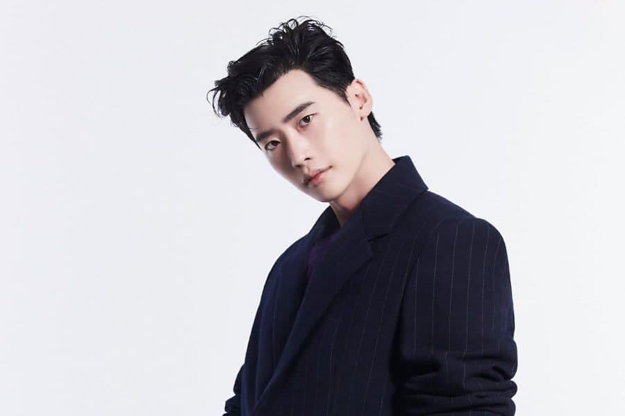 Lee Jong Suk