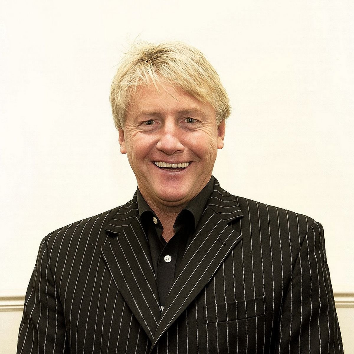 &nbsp; លោក&nbsp;Frank McAvennie
