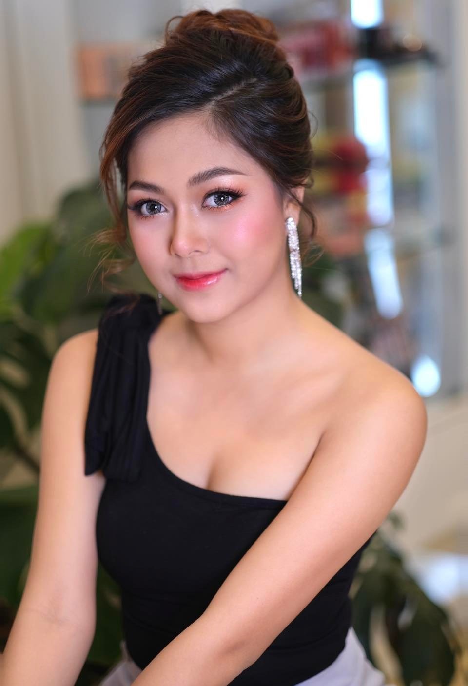 អាង សុជាតា