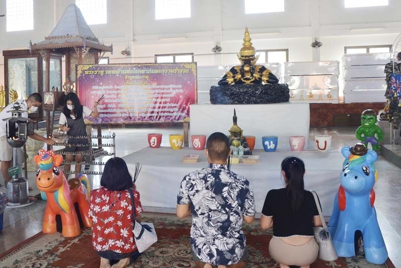 ប្រជាជនថៃនាំគ្នាទៅរំដោះគ្រោះ