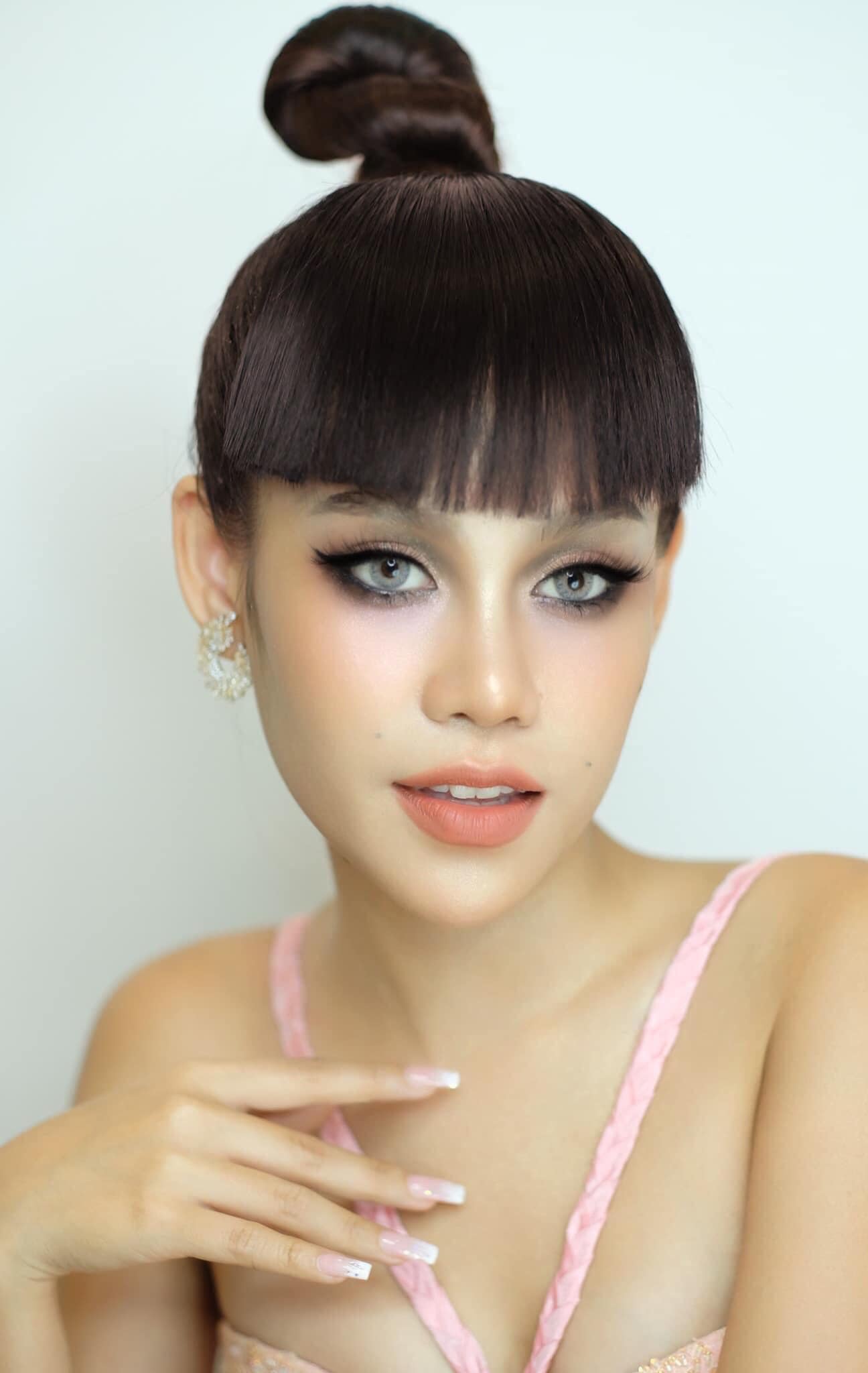 កញ្ញាងិន ម៉ារ៉ាឌី
