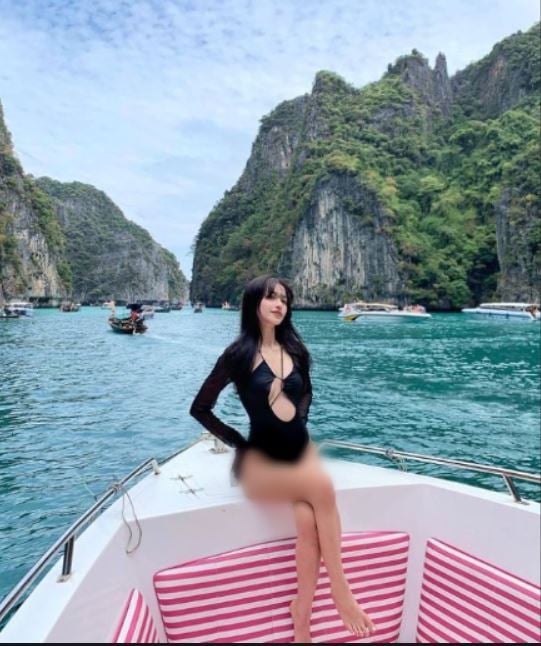 &nbsp;ដា ដាវ