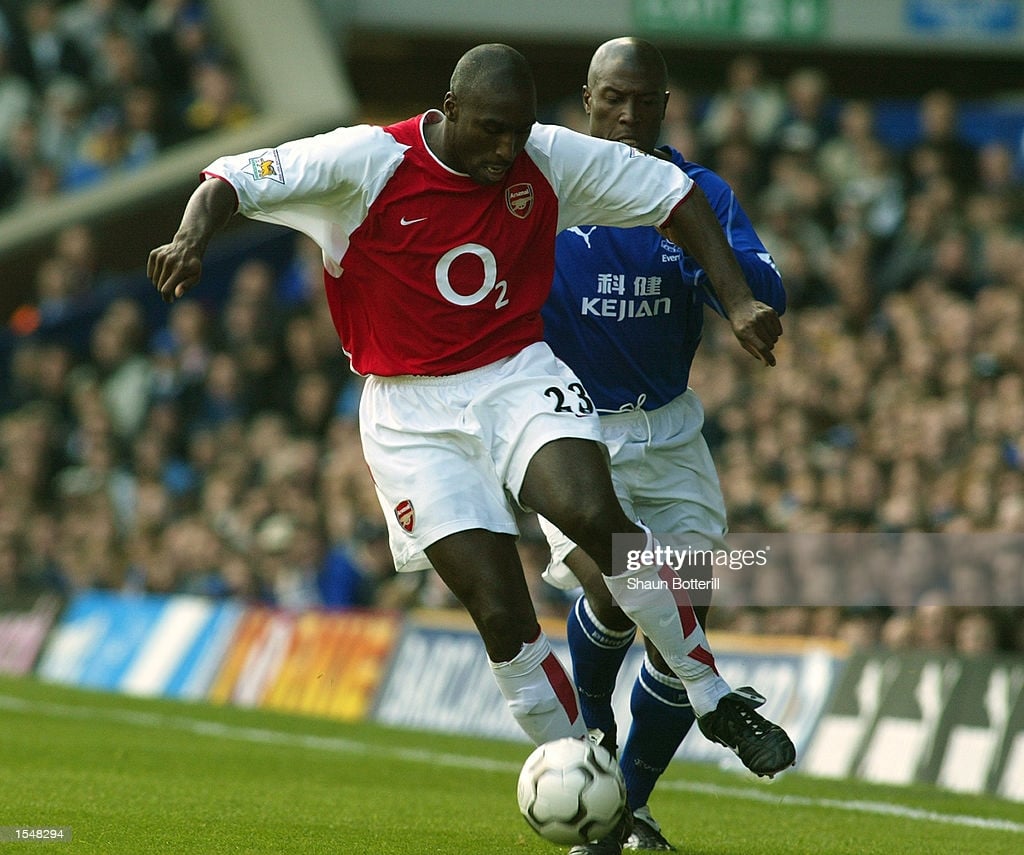 &nbsp; ជើងចាស់&nbsp;Kevin Campbell&nbsp;