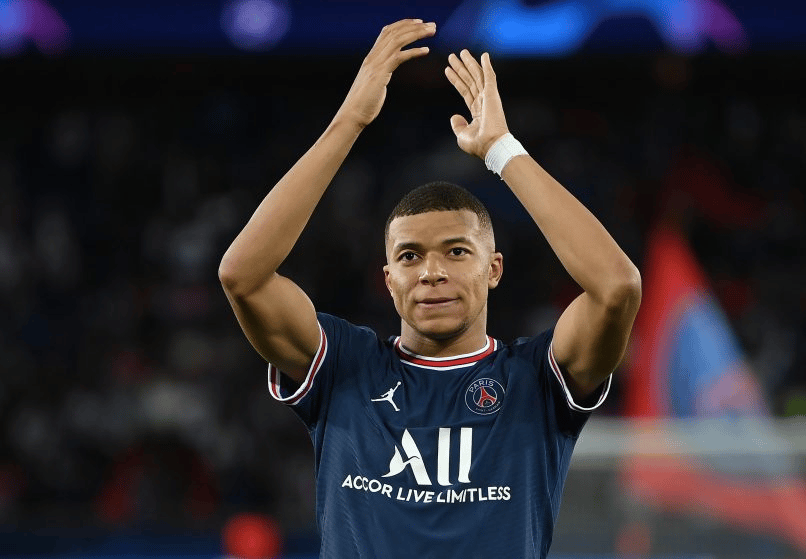 កីឡាករ Kylian Mbappe