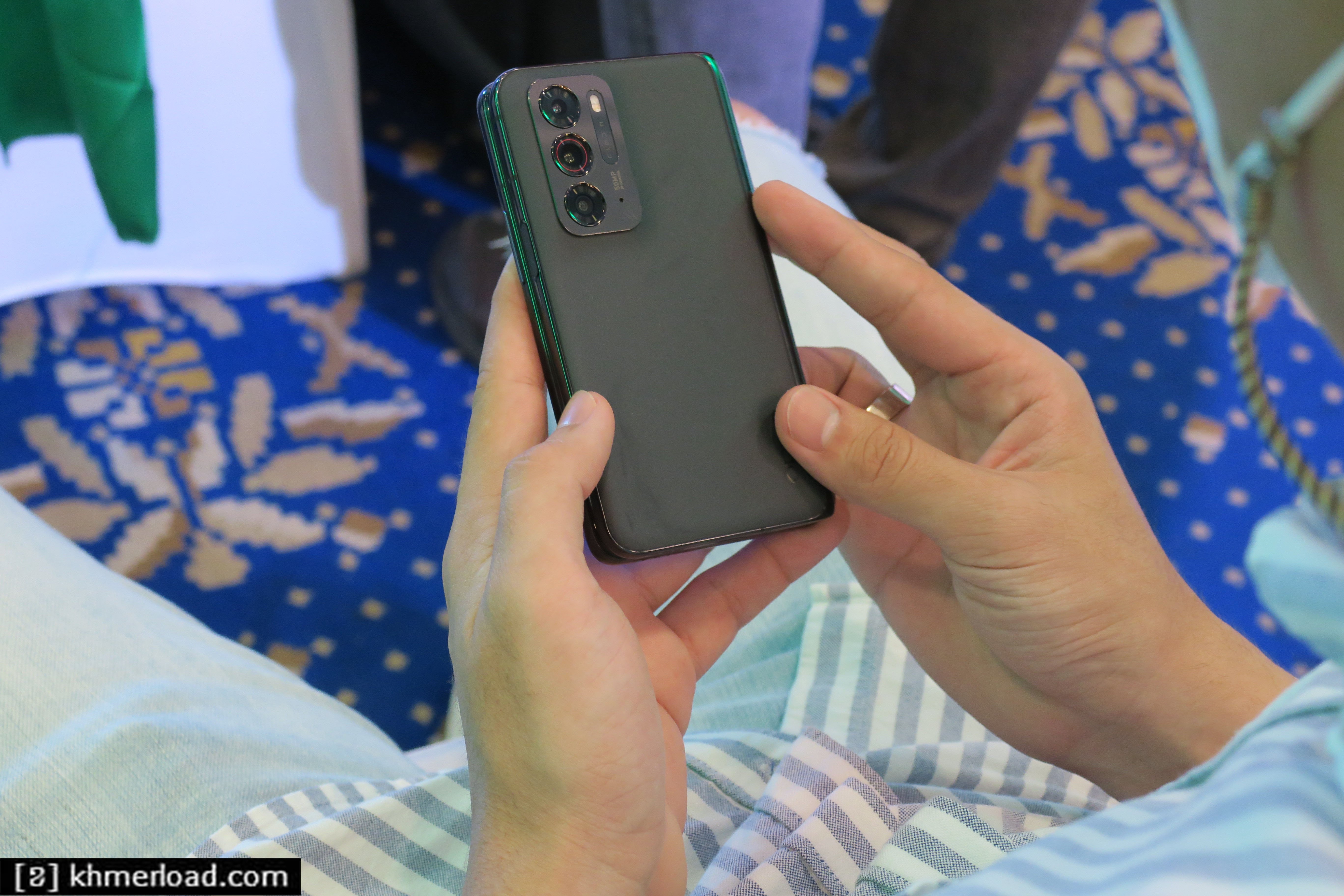 កំពូលស្មាតហ្វូន OPPO Find N