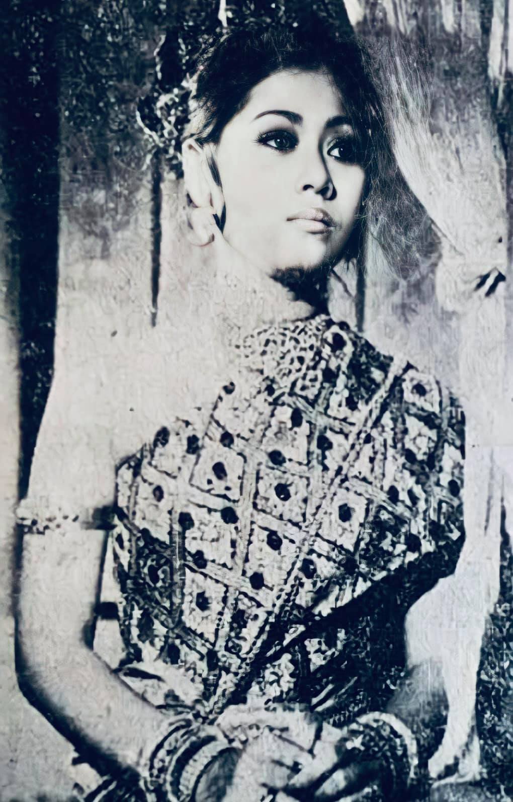 សោម បុប្ផា