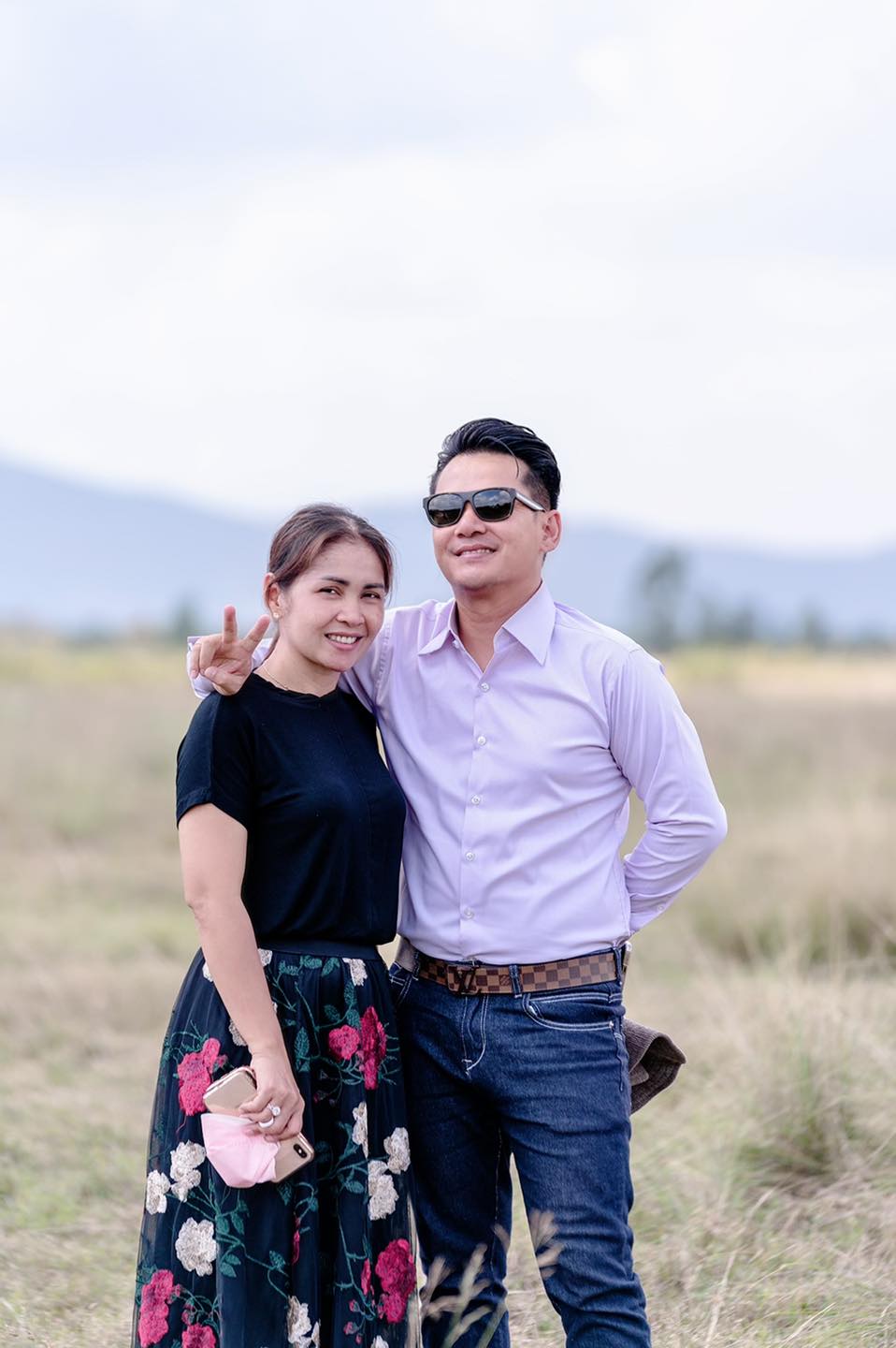 ខាន់ ជេមស៍ និងភរិយា