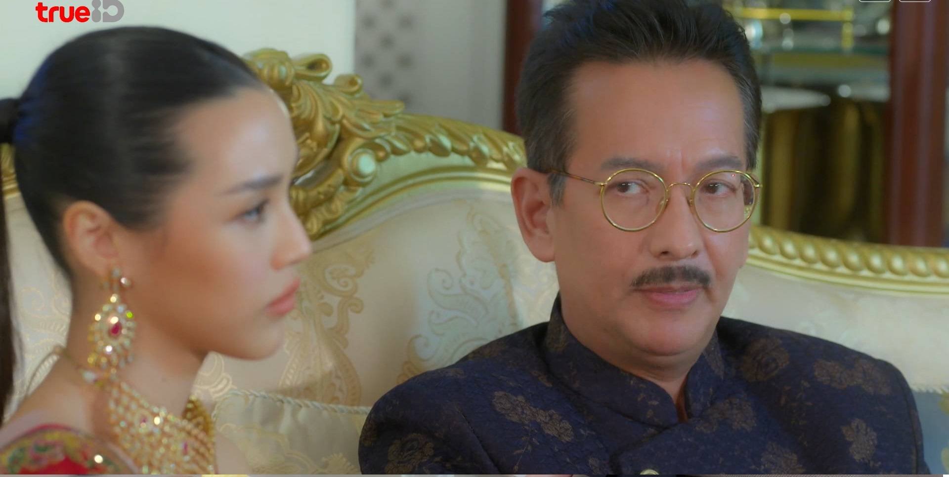 saree-yeu-dau-trueid-am-muu-phan-doi