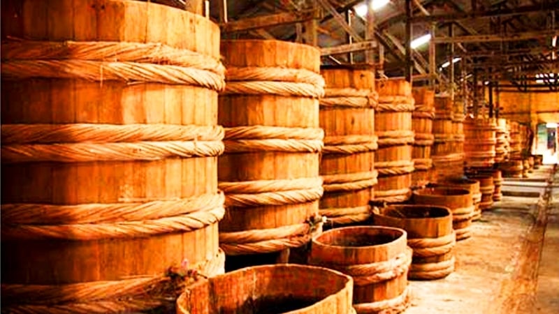 កន្លែងផលិតទឹកត្រី Fish sauce barrel house