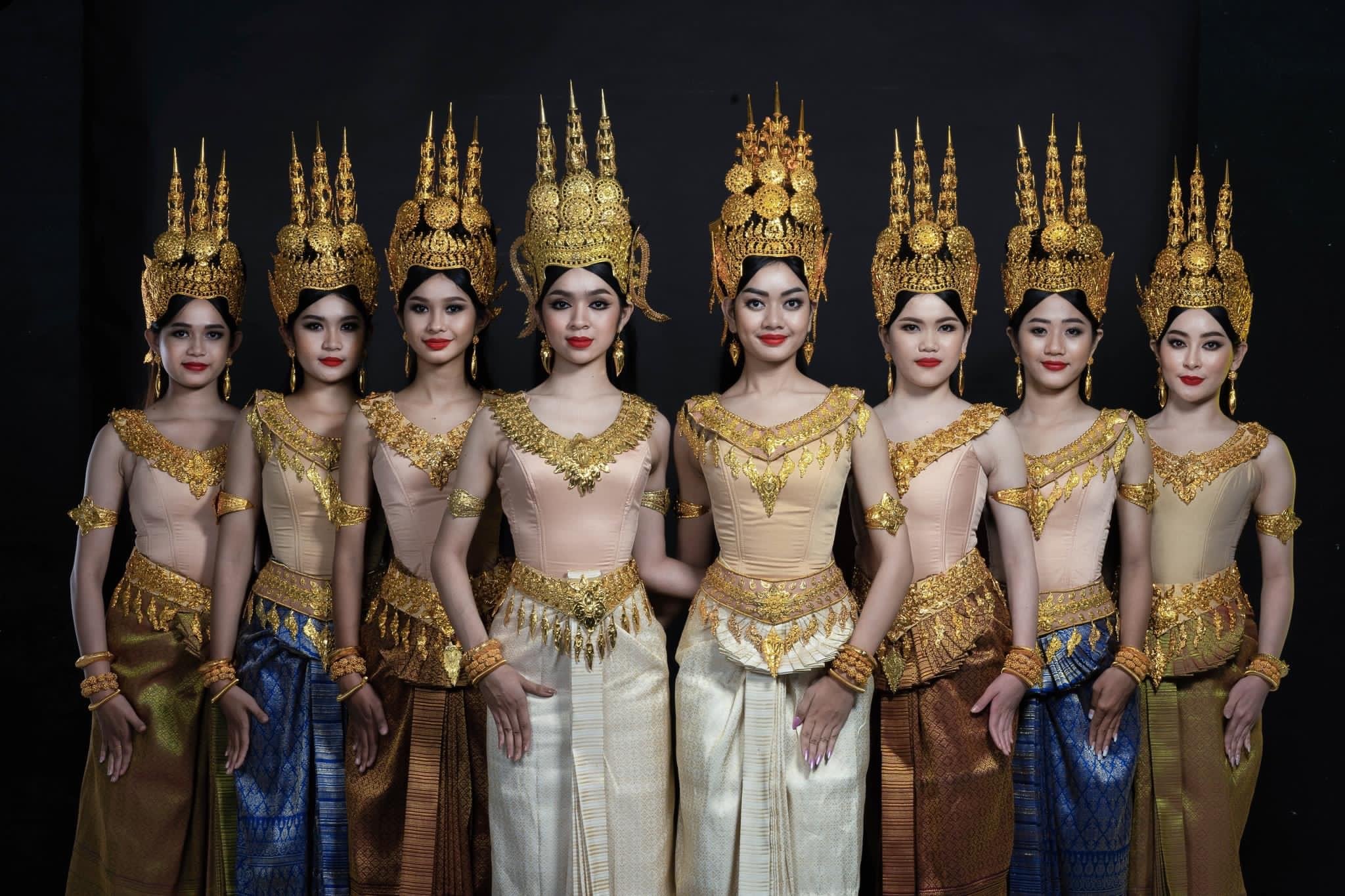 រូបភាព MTIC ទាំង៨រូប