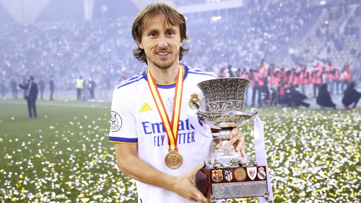 ខ្សែបម្រើ&nbsp;Luka Modric