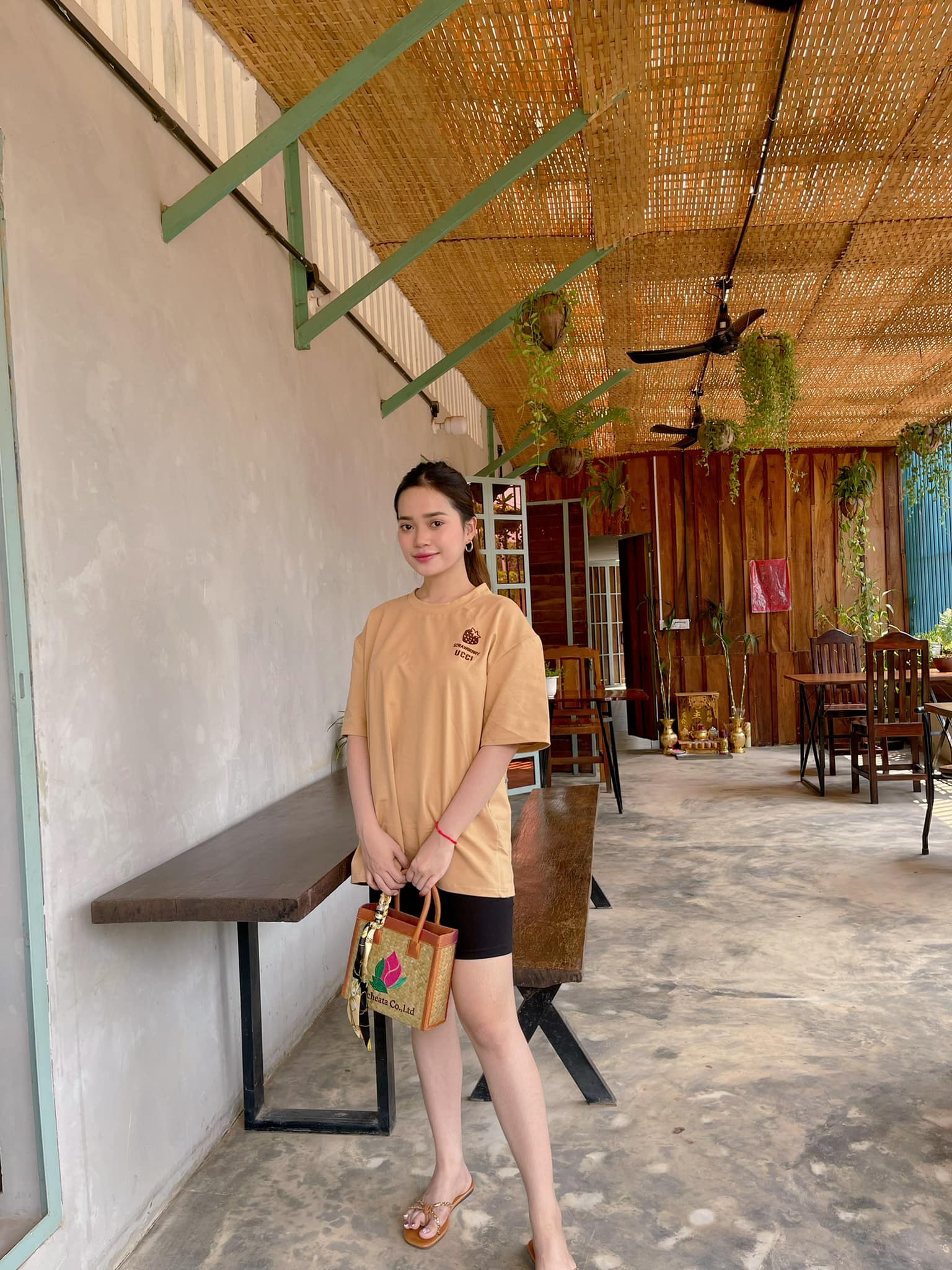 នីឡា