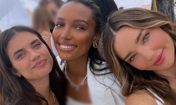 Miranda Kerr និង ំមិត្តៗ