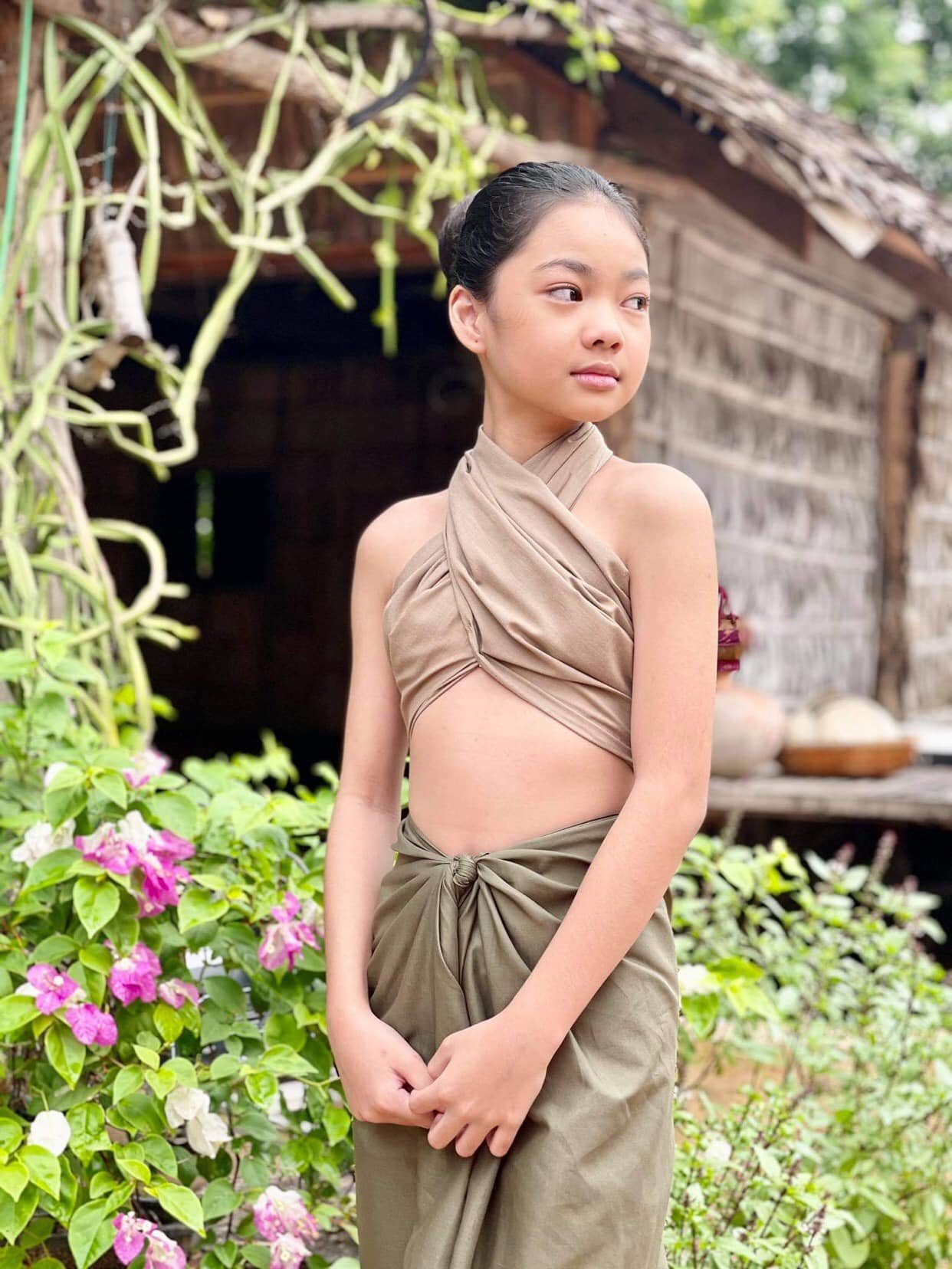 កូនស្រីច្បង&nbsp;តារាចម្រៀង&nbsp;សាពូន មីដាដា