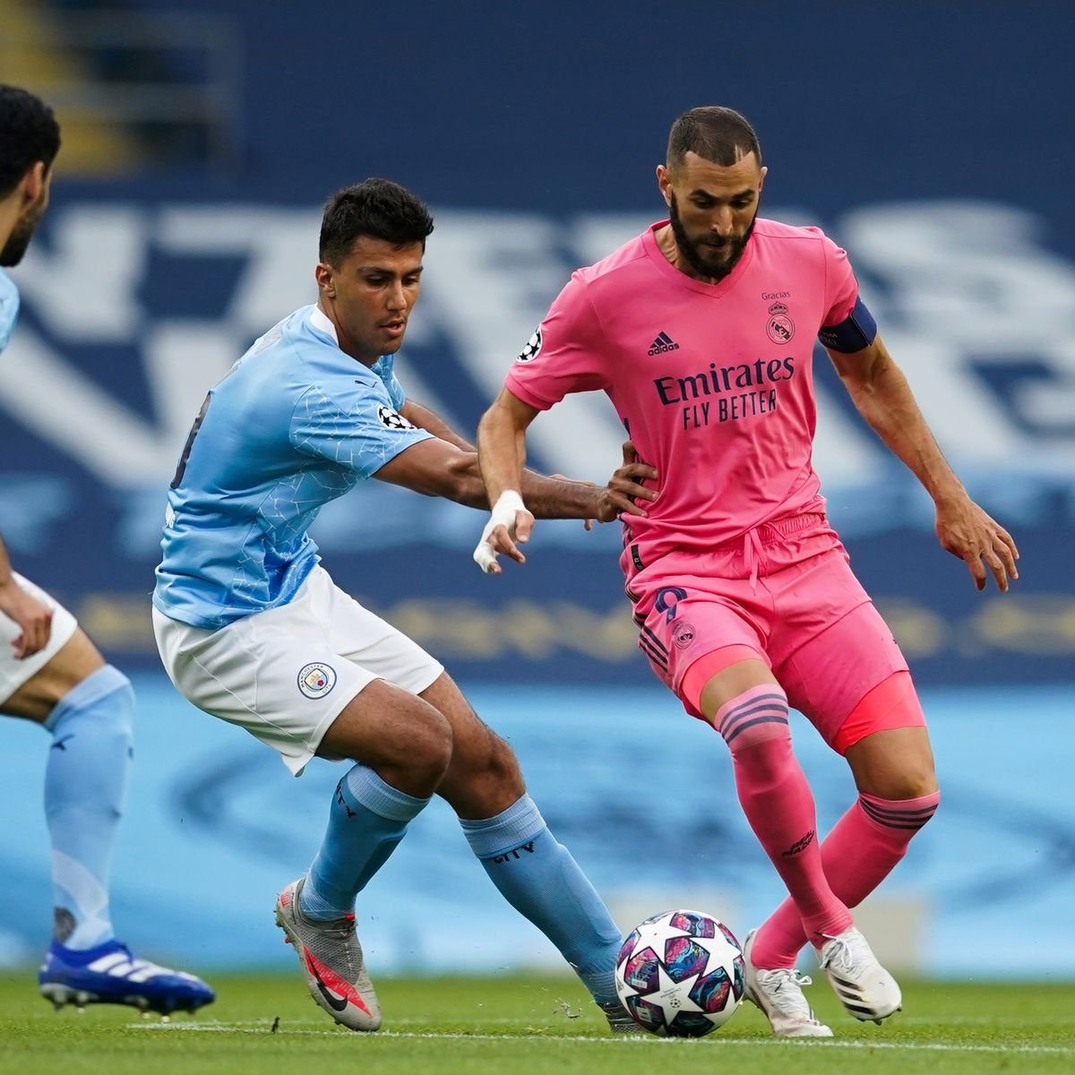 កីឡាករ Rodri និង Karim Benzema