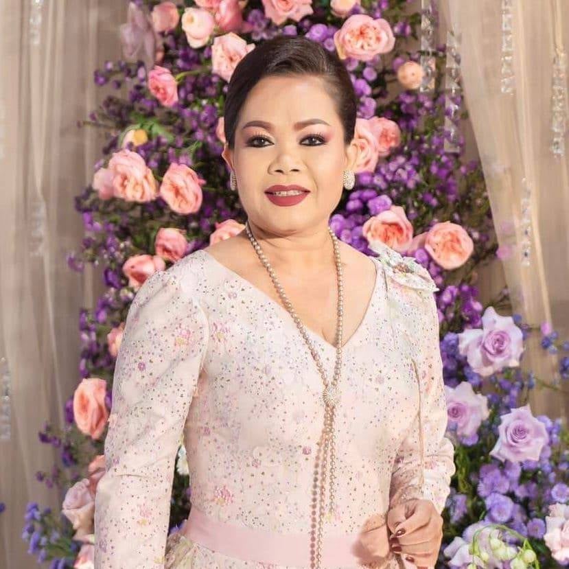 &nbsp; &nbsp;អ្នកនាង&nbsp;ហ៊ឹម ស៊ីវន