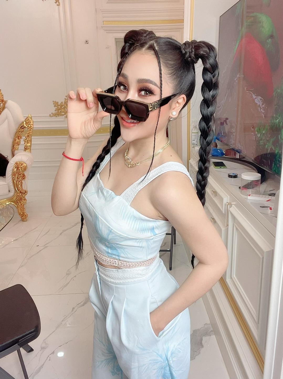 យាយសួយ