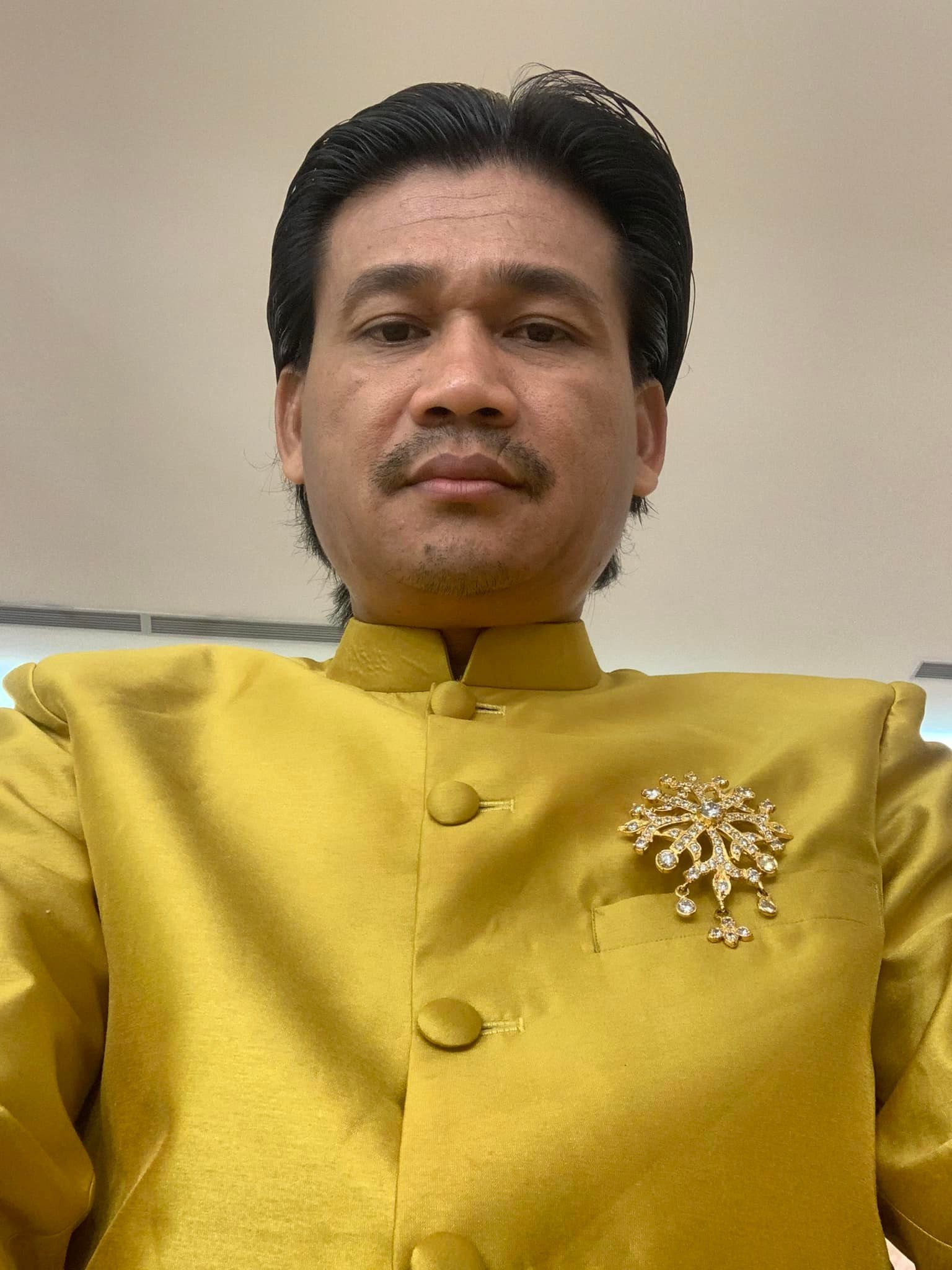 នាយពាក់មី&nbsp;