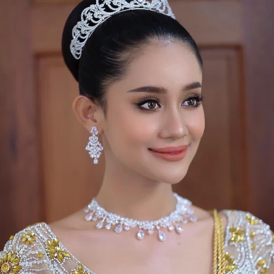 អ្នកនាង ឌី លីកា&nbsp;