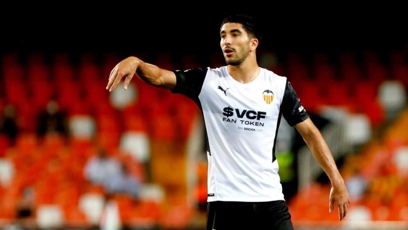 ខ្សែបម្រើ&nbsp;Carlos Soler