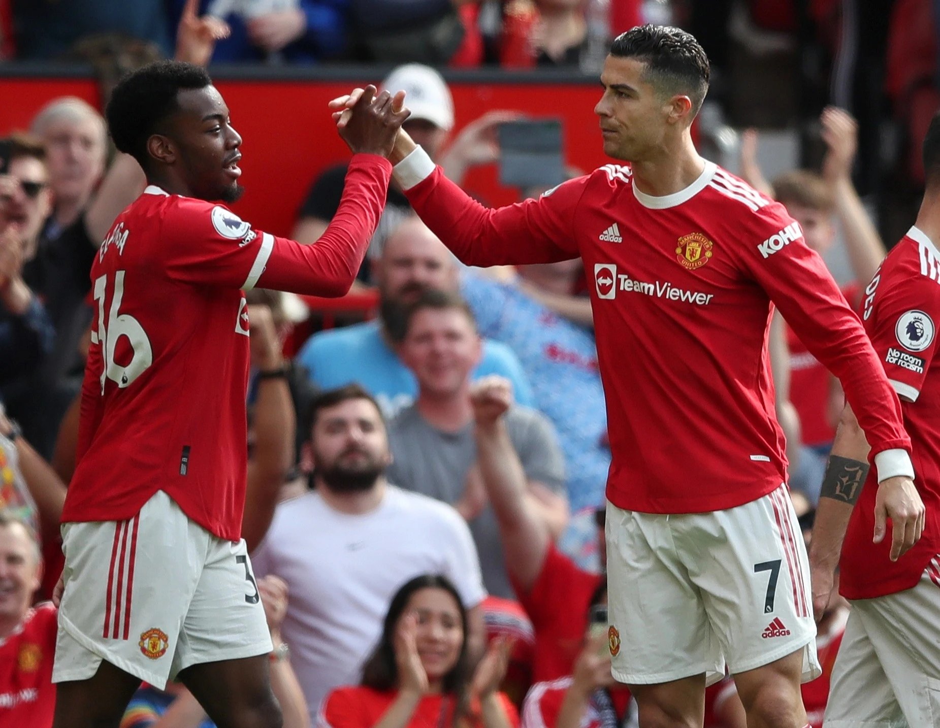 &nbsp; កីឡាករ&nbsp;Anthony Elanga និង Cristiano Ronaldo