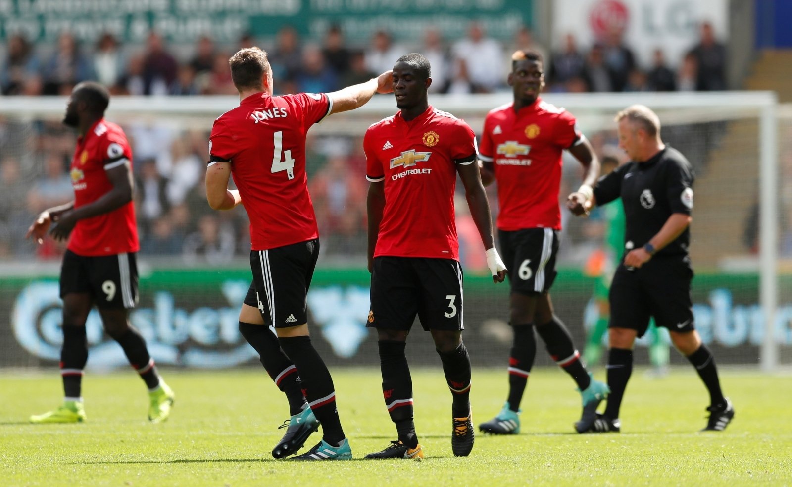 Phil Jones និង Eric Bailly
