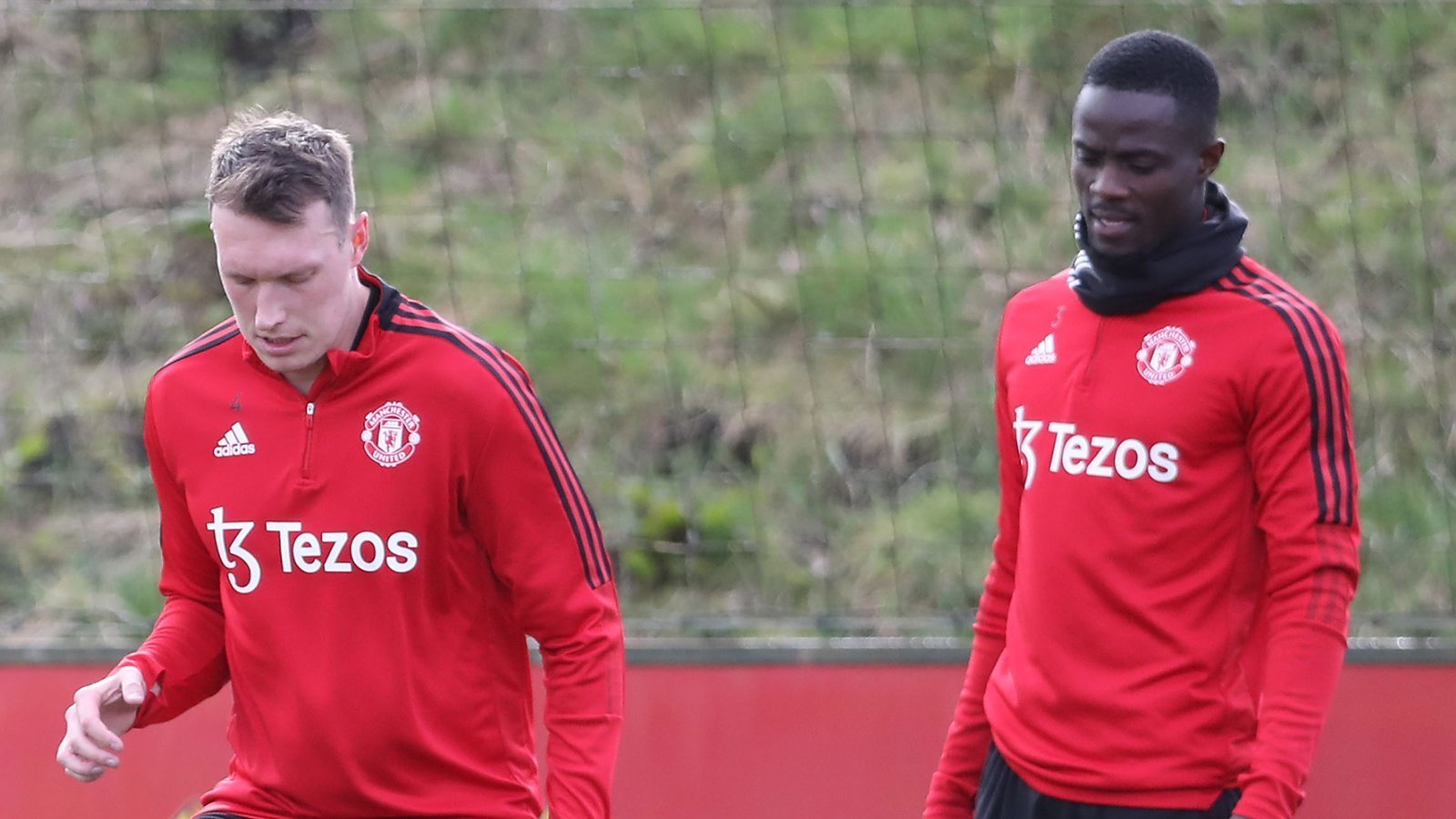 Phil Jones និង Eric Bailly