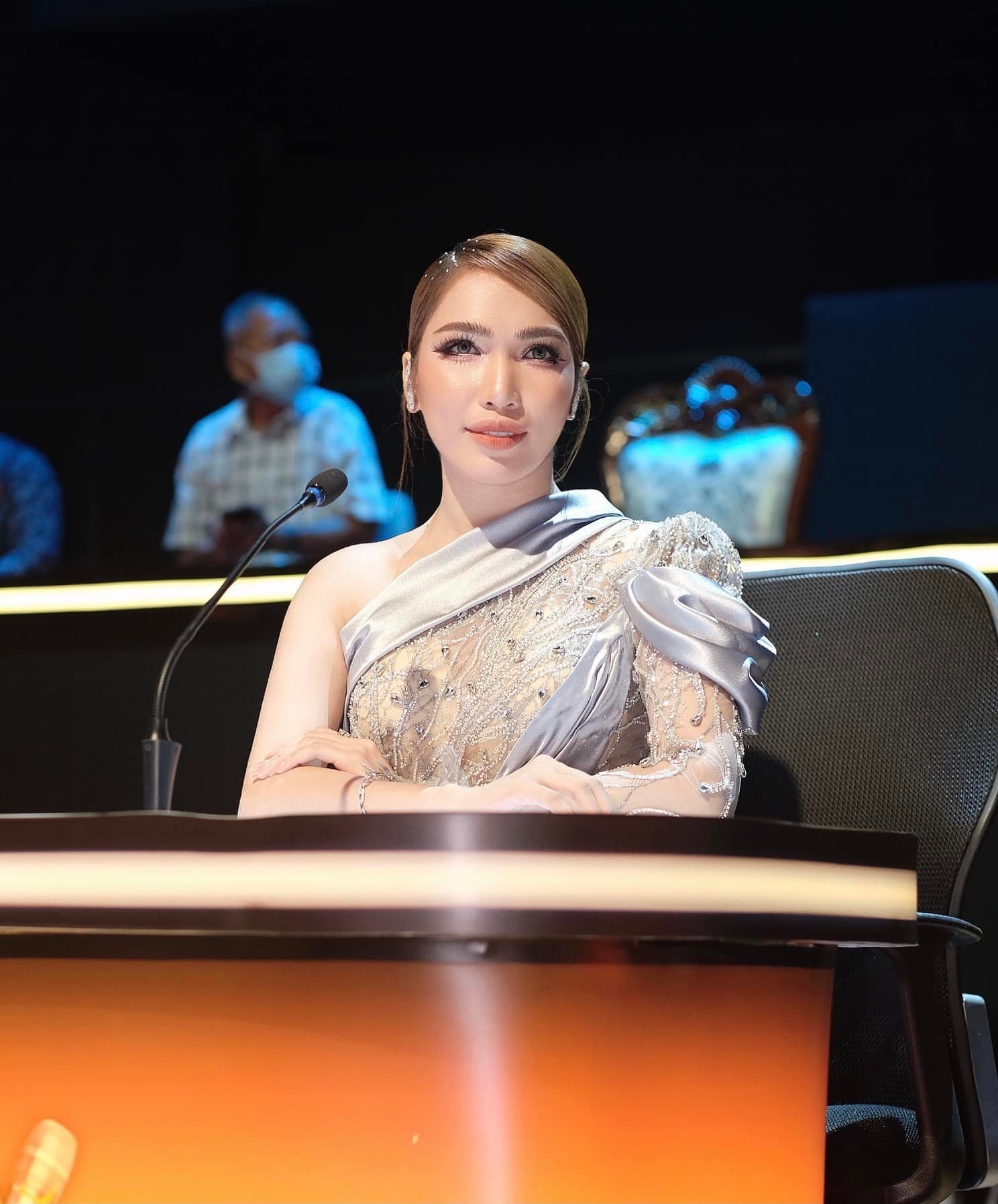 ផន​ ស្រីខួច