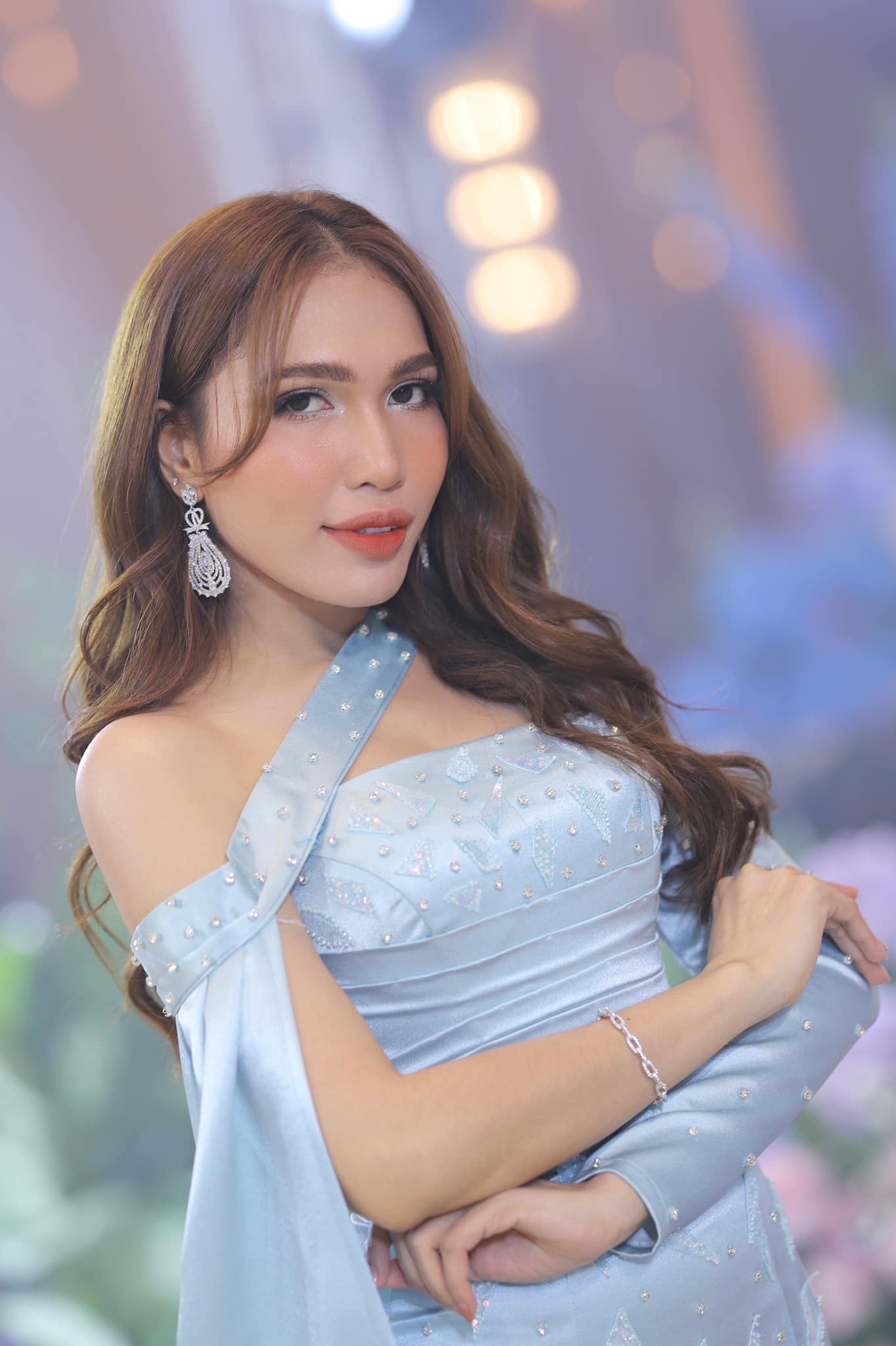 ផន​ ស្រីខួច