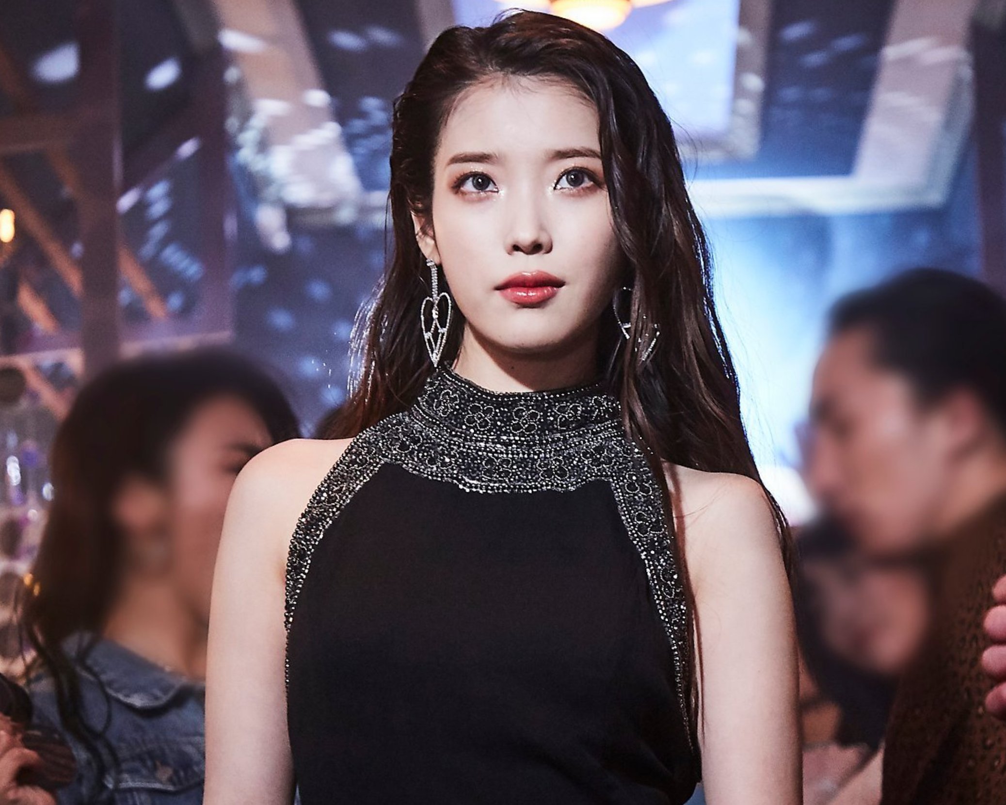 IU
