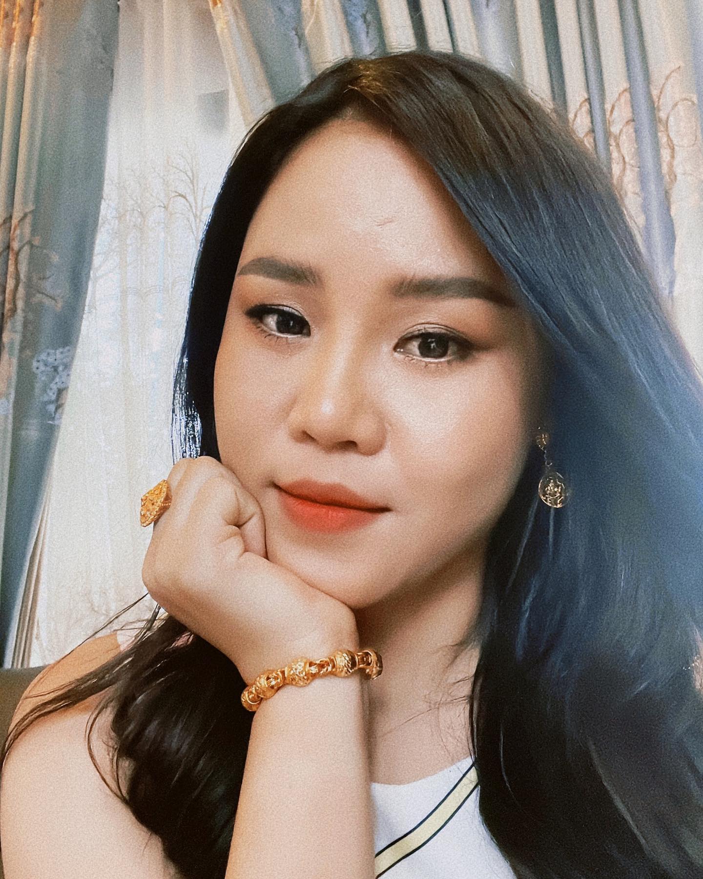 ឈិន ម៉ានិច្ច