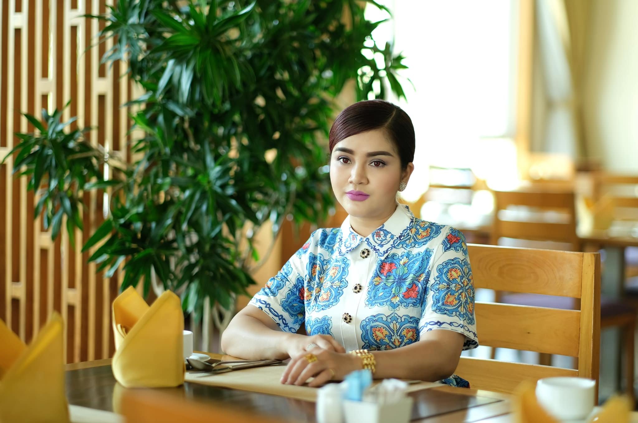 តារាចម្រៀង សួស វីហ្សា