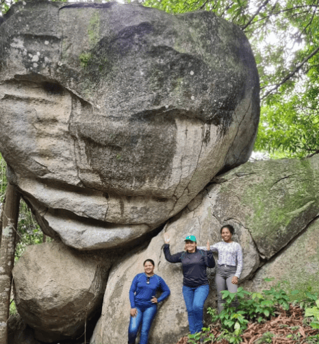 រូបភាពនៃផ្ទាំងថ្ម