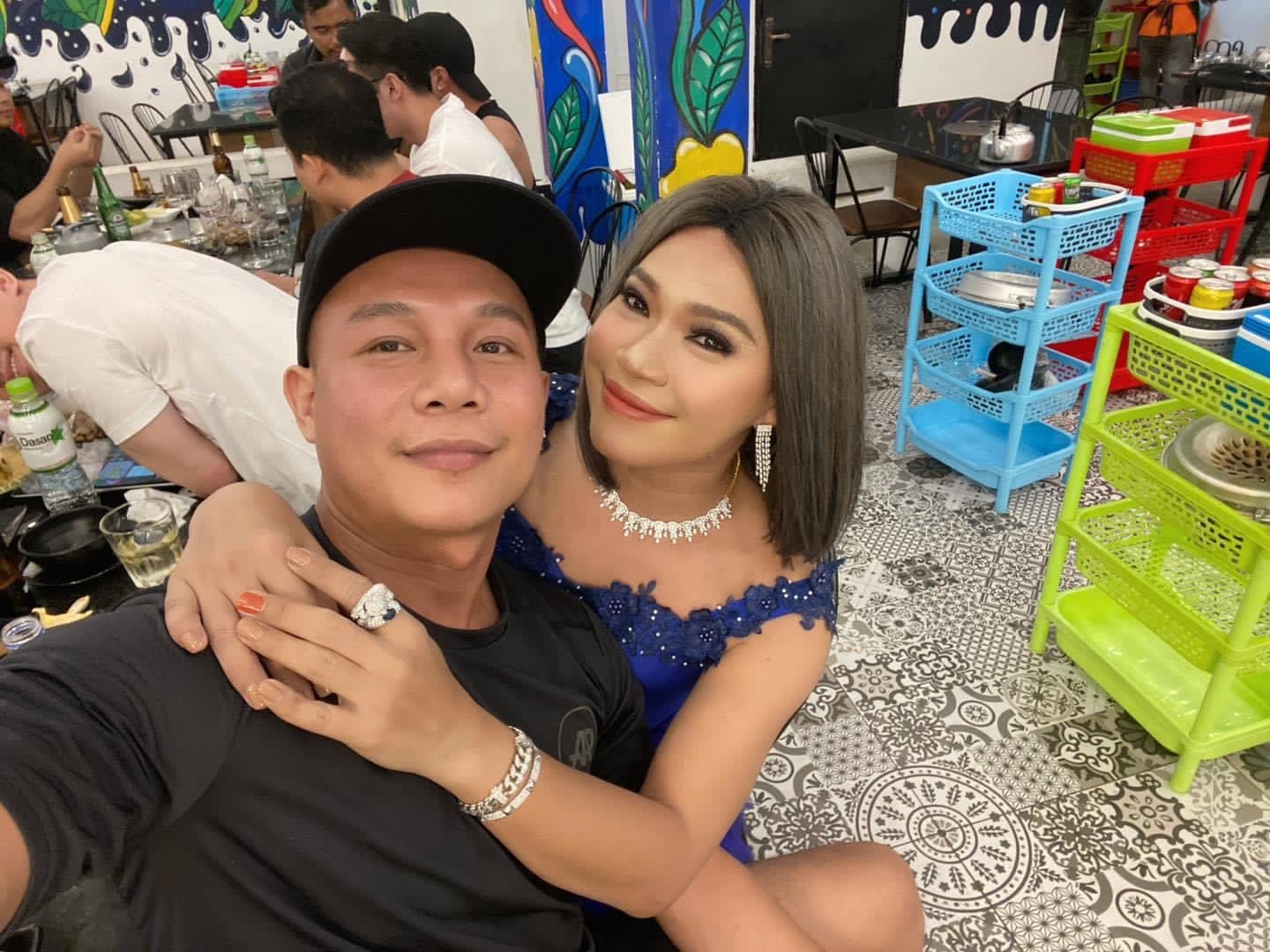 រ៉ូលីន