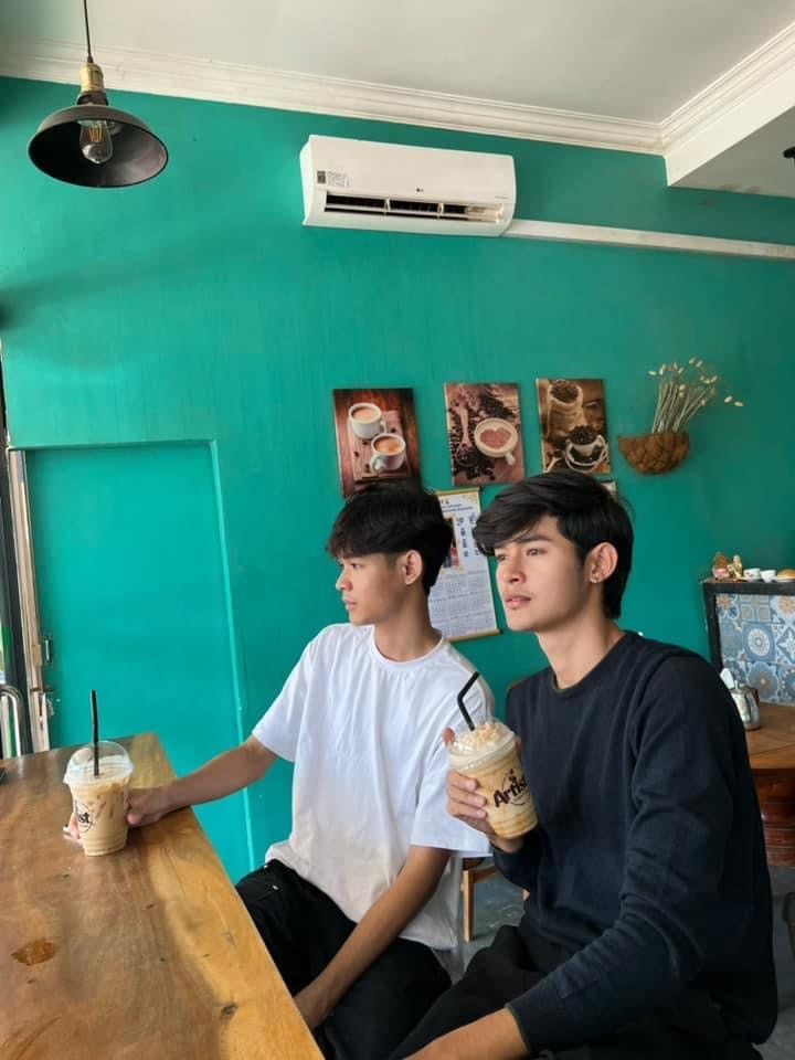 លោក ទ្រី តារាវុធ និងប្អូនប្រុស&nbsp;